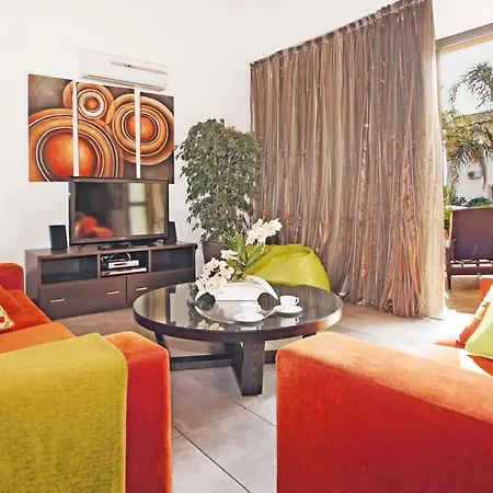 Villa Elina *